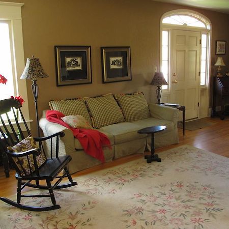 The White House Bed And Breakfast 메드퍼드 외부 사진