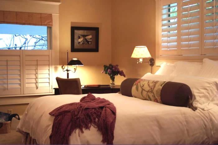 The White House Bed And Breakfast 메드퍼드 외부 사진